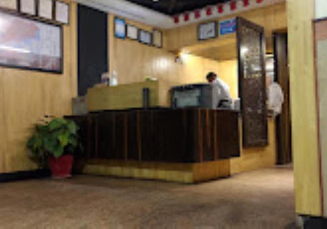 בובנשוואר Hotel Venus Inn Bhubaneshwar מראה חיצוני תמונה